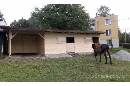 Dvojboxy se sedlovnou a seníkem